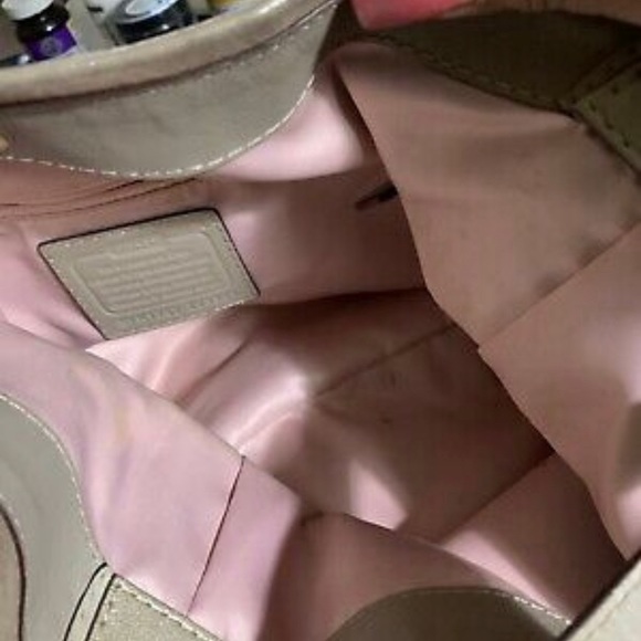 Coach Metallic handbag Mint condition New w/o tags - Picture 8 of 9